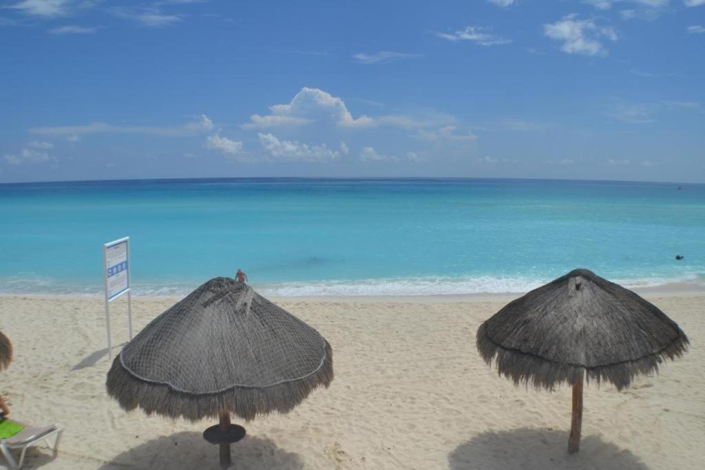 Departamentos Al Lado Del Mar En Zona Hotelera Cancún Exteriér fotografie
